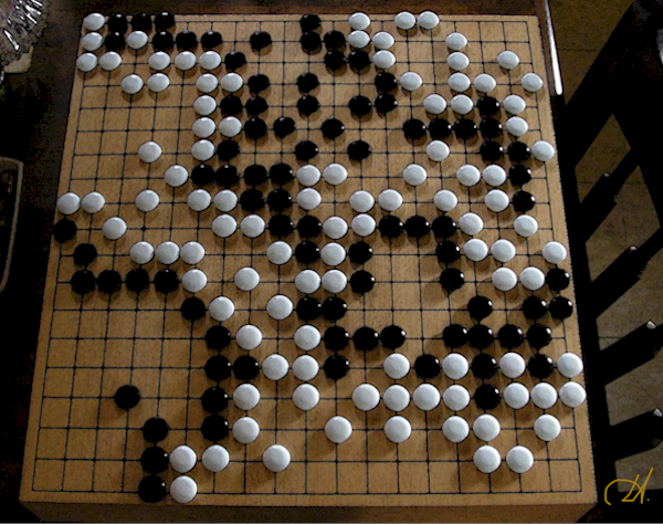 'The Weiqi Game' © Copyright 2007 New Moon
